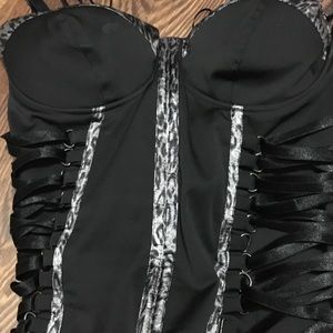 Guess corset size medium stretch